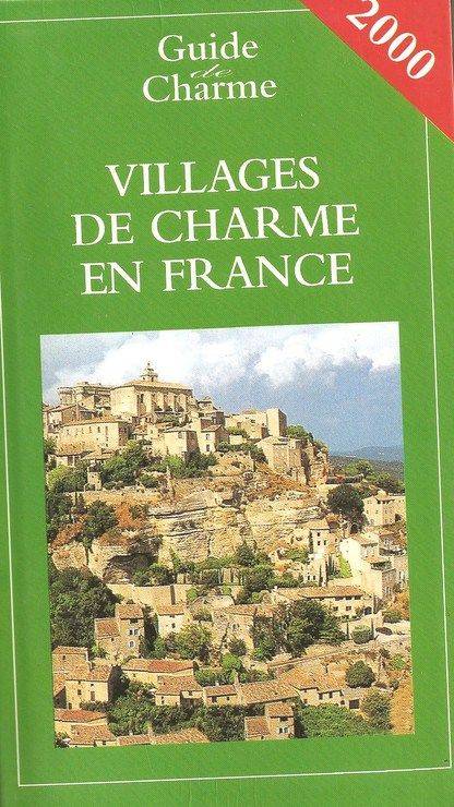 Couverture du livre Villages de charme en France de Nathalie Mouriès