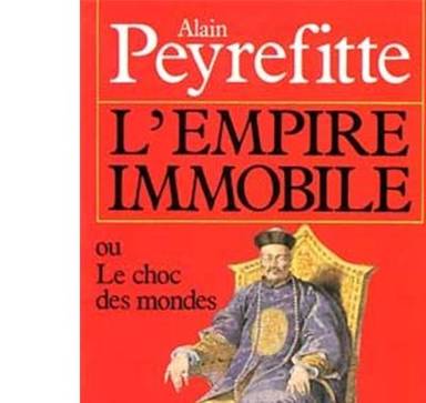 Couverture du livre L'empire immobile de Alain Peyrefitte